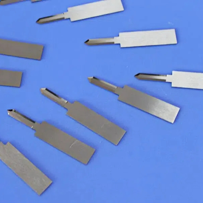 92HRA Tungsten Carbide Knife 0,5μm Biji untuk Pemotongan Karet